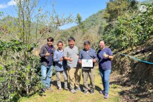 Read more about the article ร่วมแสดงความยินดีกับเกษตรกรบ้านแม่เต๋อ แม่สลองนอก จังหวัดเชียงราย ที่ผ่านการรับรองมาตรฐานแปลงเกษตรอินทรีย์
